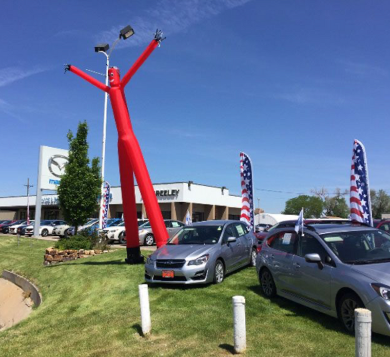 Load image into Gallery viewer, 17' Two Leg Air Dancers® Inflatable Tube Man