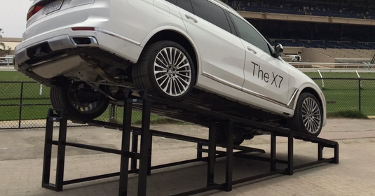 48" X 36"" Side Tilt Incline Vehicle Display Ramp