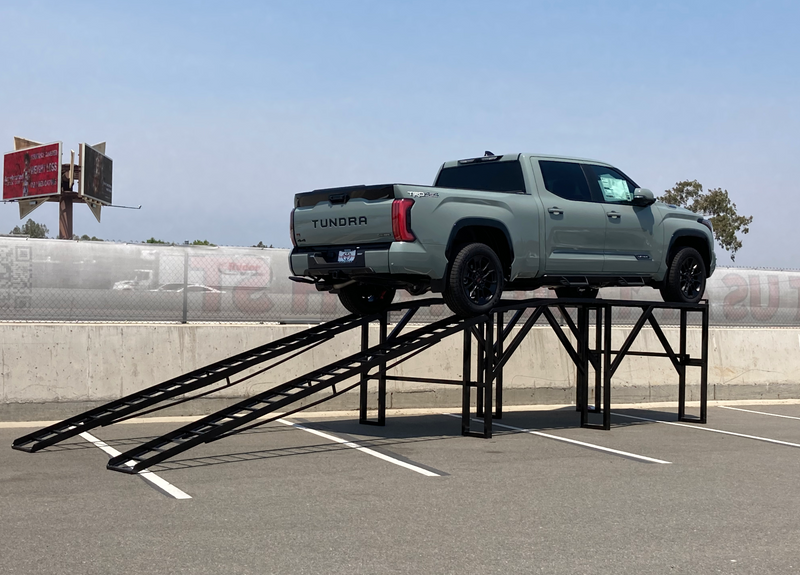 Load image into Gallery viewer, Screenshot of a 60-inch level car display ramp from My Store, showing the ramp's structure and measurements in a technical diagram.
