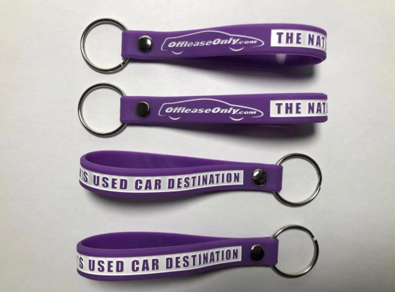 Load image into Gallery viewer, Custom Soft Rubber Loop Key Chain
