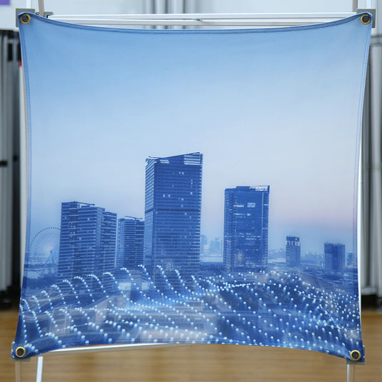 Triangular Middle Floor Grid Pop Up Display